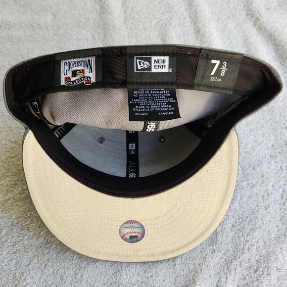 ASTROS|New Era Cooperstown Collection|Silver Gold White|Size 7 3/8|Side Patch - Picture 4 of 4